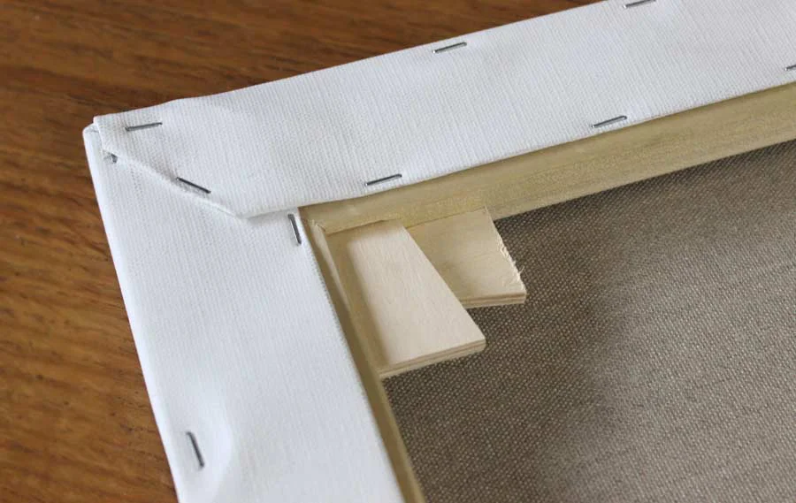 A Winsor & Newton professional-grade linen canvas, stretched and primed, ready for oil pet portrait painting.